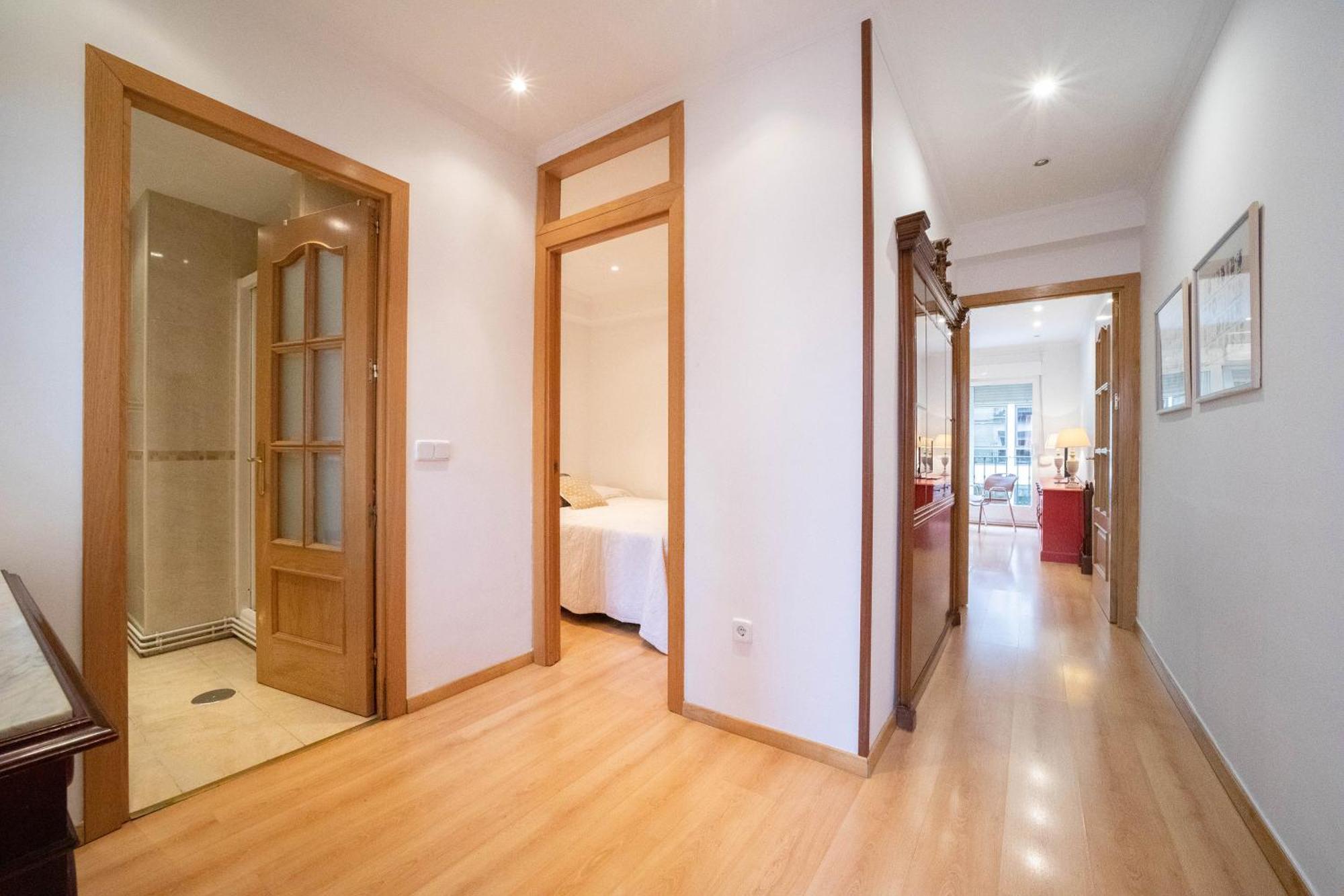 Apartamento Con Encanto Y Luz En Pleno Centro Madrid Luaran gambar
